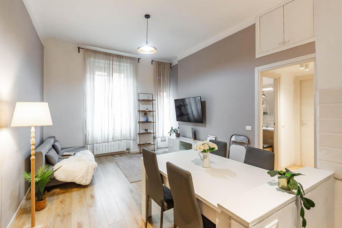 Duomo 10 Minuti Family House 5 Pax Balcone Wifi Appartamento *